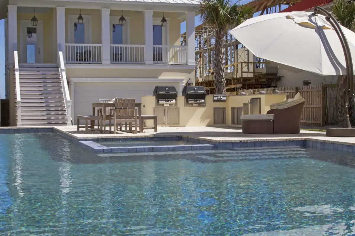 08-lovely-custom-pool-in-New-Smyrna-Beach-by-All-Aqua-Pools.jpg
