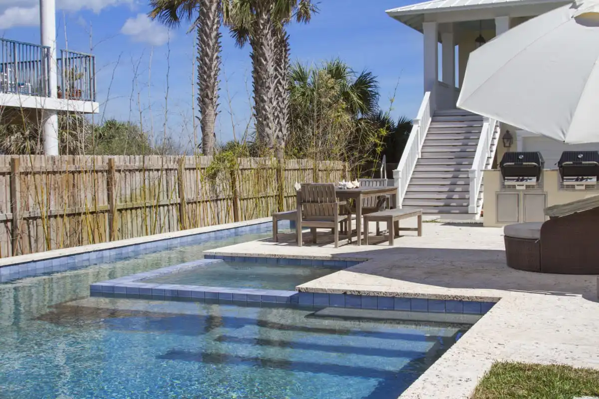 09-hot-tube-stairs-and-bench-in-custom-pool-by-All-Aqua-Pools.jpg
