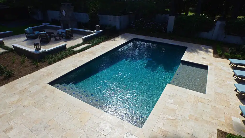 19-linear_pool_with_sun_shelf_port_orange_florida.jpg