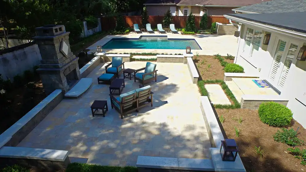 21-backyard_veranda_with_sitting_wall_and_pool_port_orange_florida.jpg