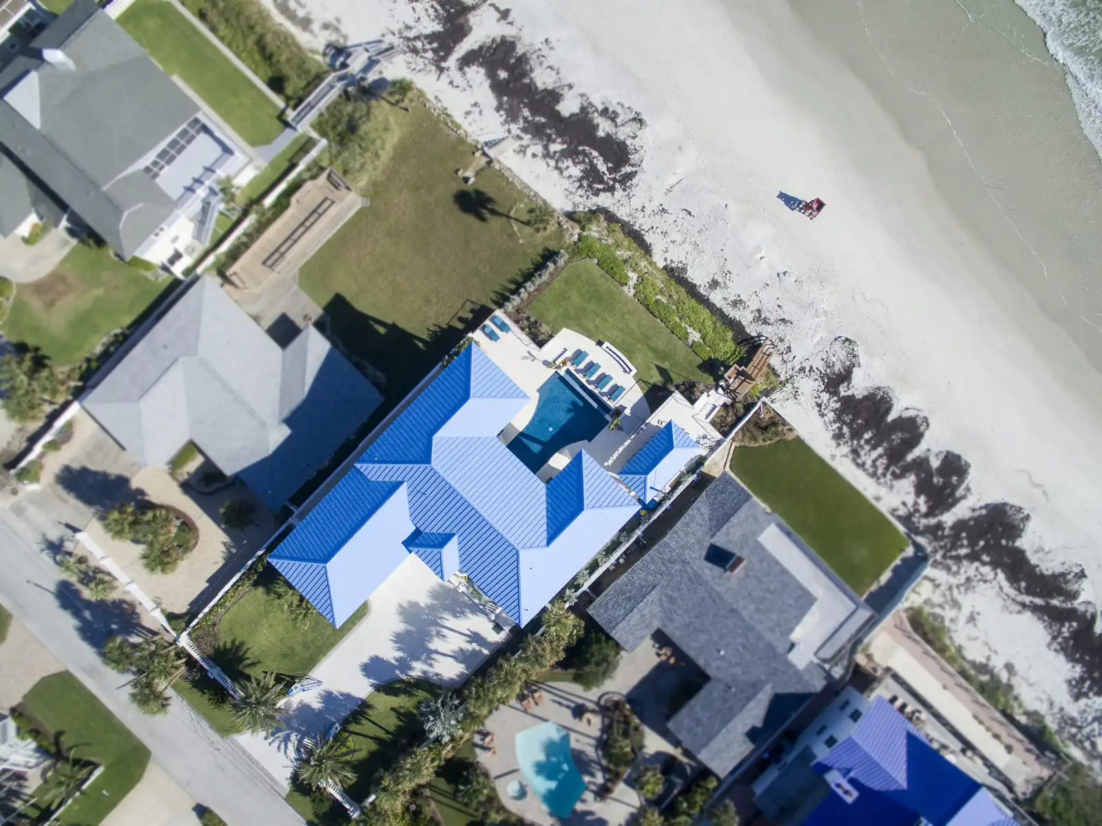 Drone-view-of-oceanfront-infinity-edge-pool.jpg