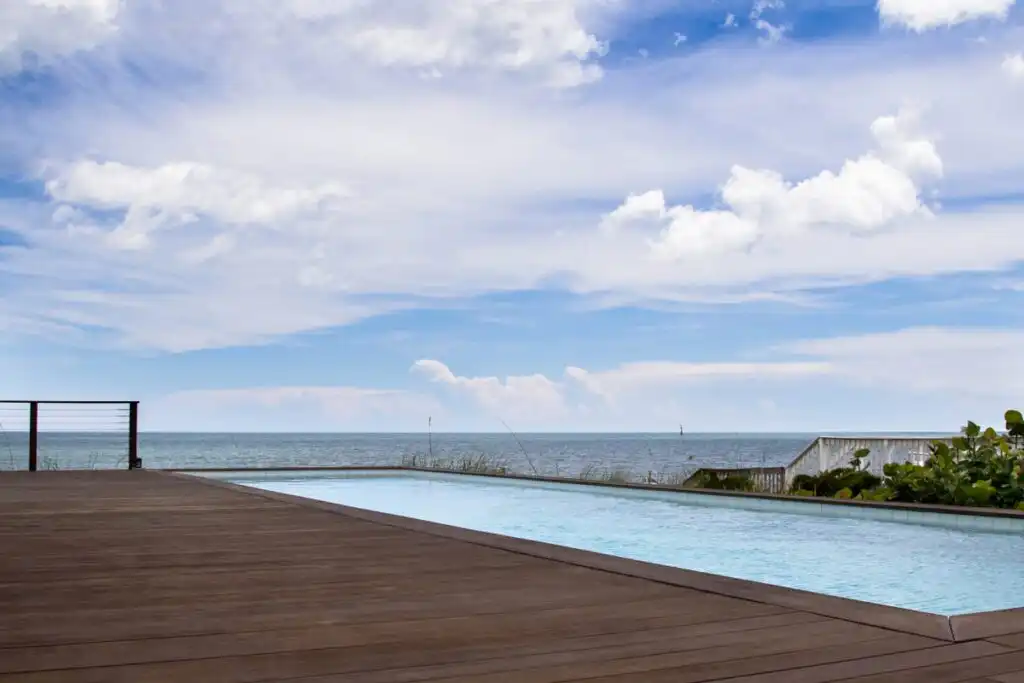 Ipe-deck-and-lap-pool.jpg