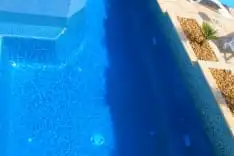 thumbs_Modern-pool-with-vansihing-edge-spa-and-built-in-planters-1.jpg